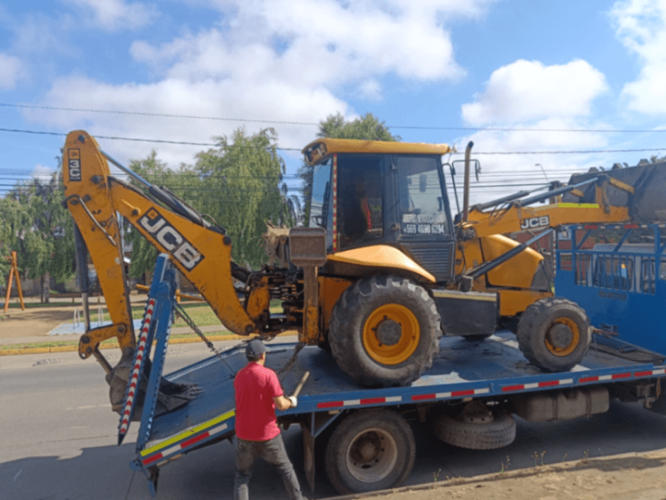 JCB - 8