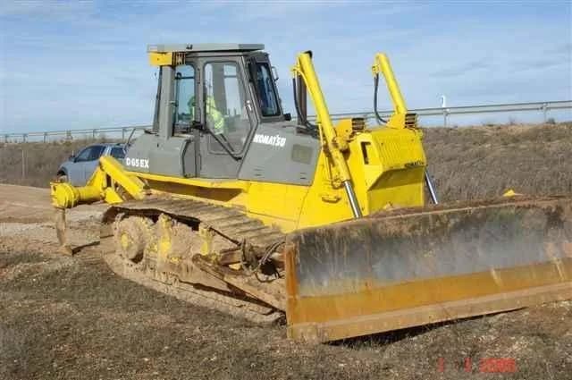Komatsu D65 EX 5