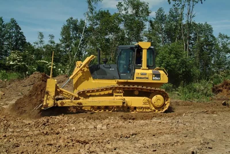 Komatsu D65 EX 2